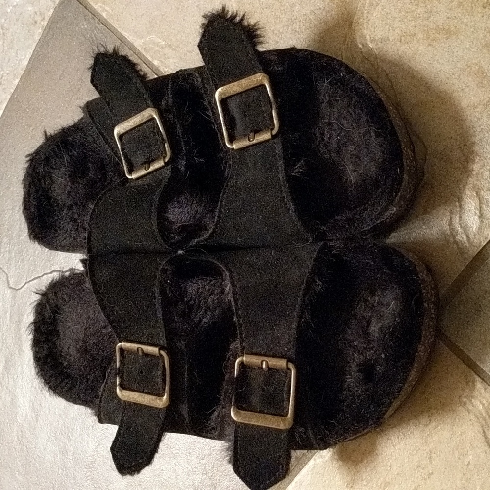 Women's shoes